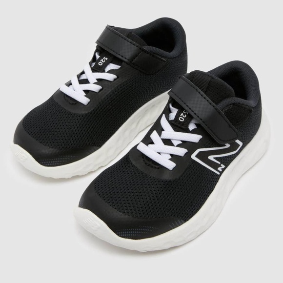 BRAND NEW boy youth new balance 520v8 bungee velcro black shoes size 2Y NO LACES - Picture 1 of 7